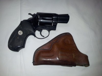 Revolver COLT DETECTIVE 38špecial + 38+P  /USA/  Lepšia cena  420.-EUR