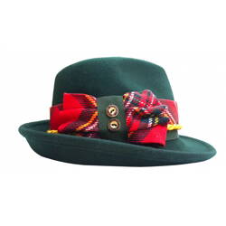 Dámsky klobúk zelený s kockovanou páskou